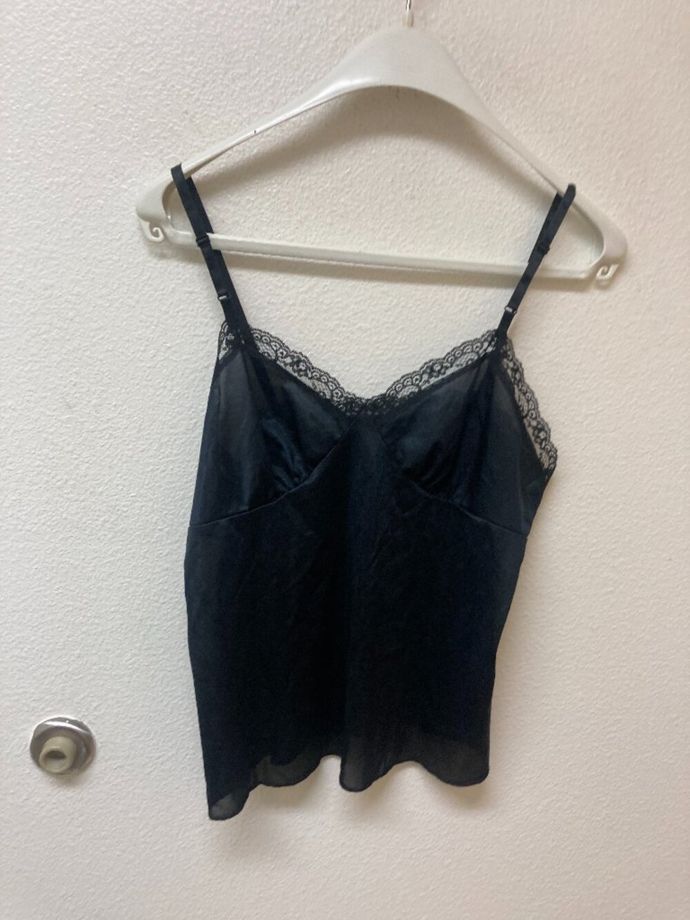 DEENA Vintage Silky and Satiny Black Camisole (36)
